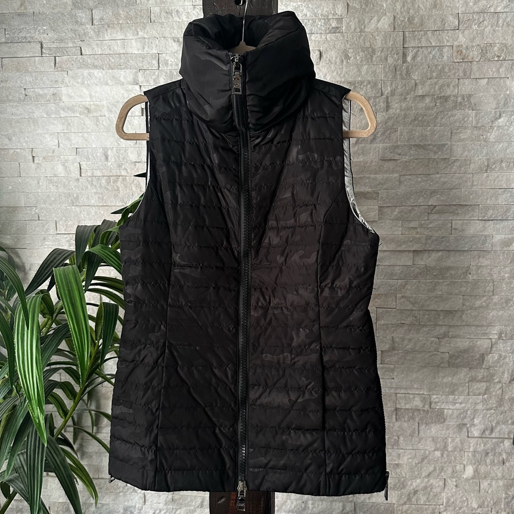 THINK ROLYN Black Camo Insulated Down Feather Puffer Vest Size S